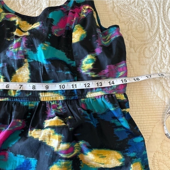 Abstract floral flattering sleeveless tunic top silky flowy feminine adjustable - Picture 8 of 8